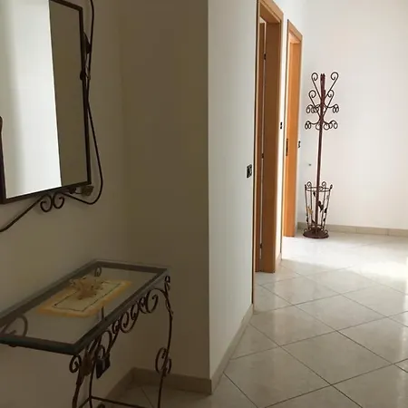 Da Pippo Apartment Brolo